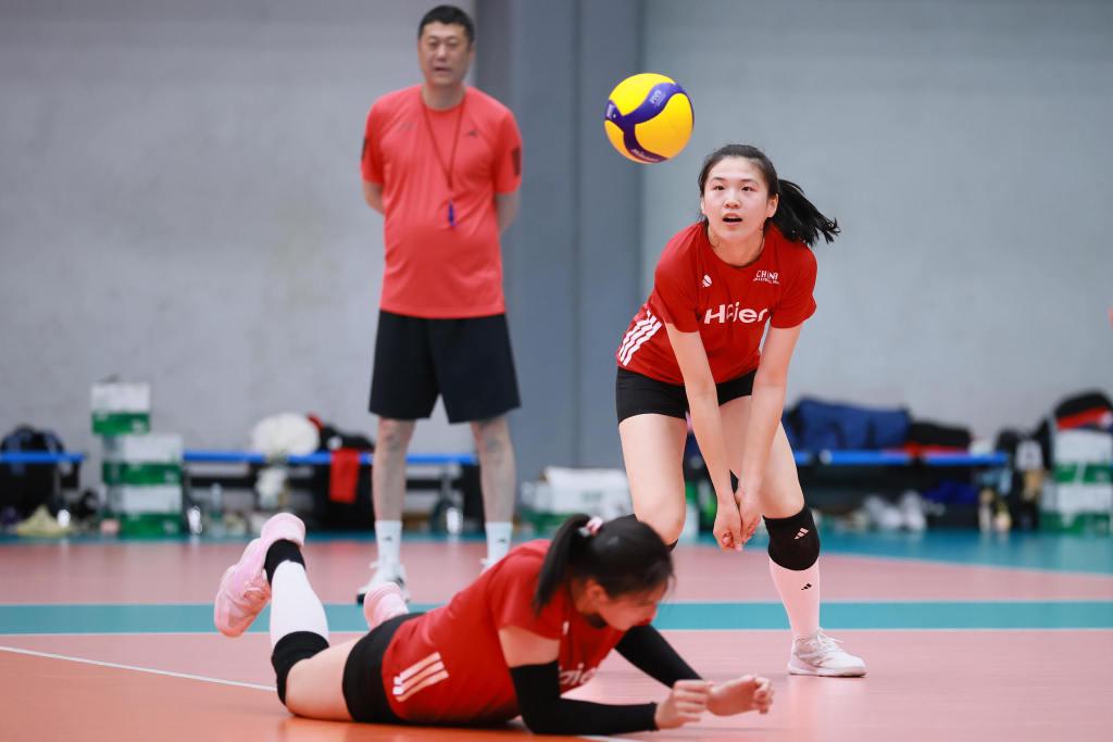 球盟会体育尼克斯剑指时隔53年夺冠!福斯特主裁近十战全胜 终结战赢39.4分