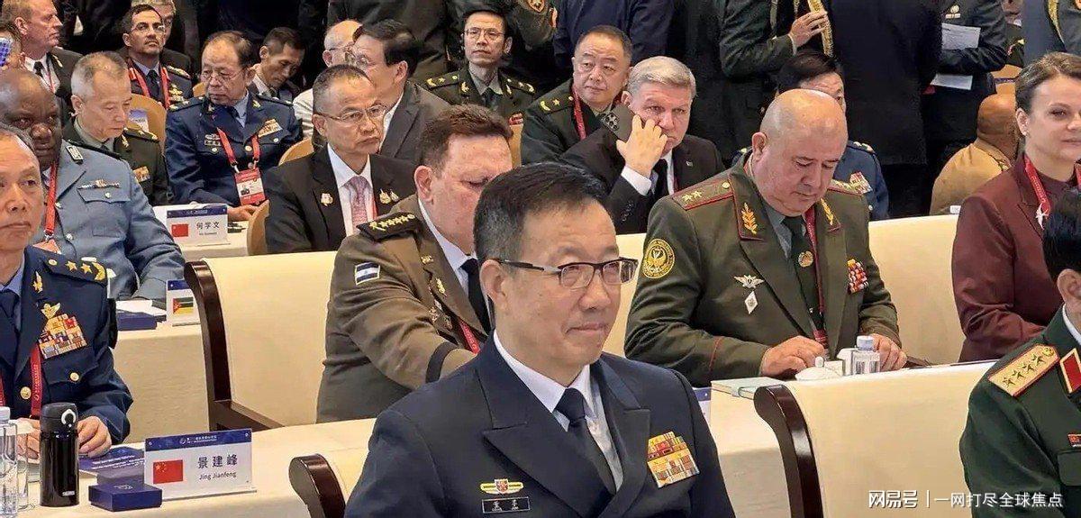 为何又被逆转?米奇给出答案,说得实在,直言不配胜利,点名2人